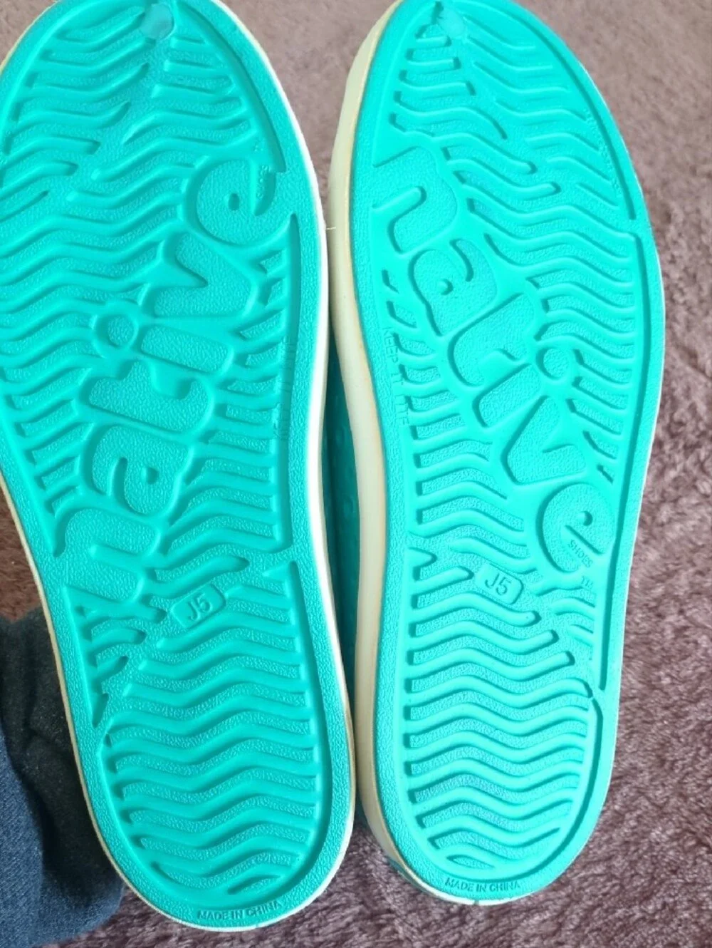 Native casual slip